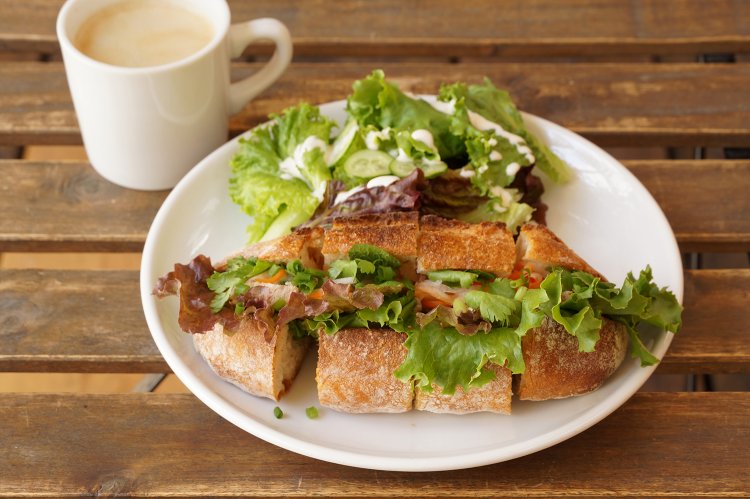 誰にとっても明るくやさしい店、荻窪『パンとcafé えだおね』で豊かな時間を