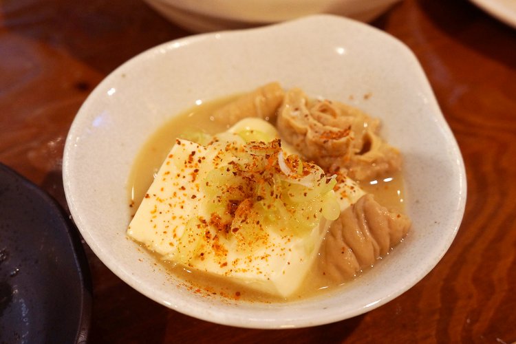 いやいや、そんなことを言い合える常連がいることが、何よりの名店の証拠です。