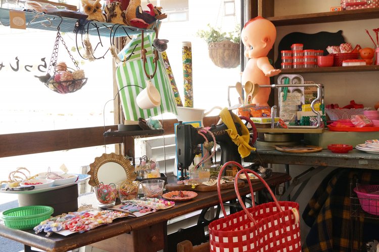 世界各国の古いもの、新しいものが混在する楽しさがある。