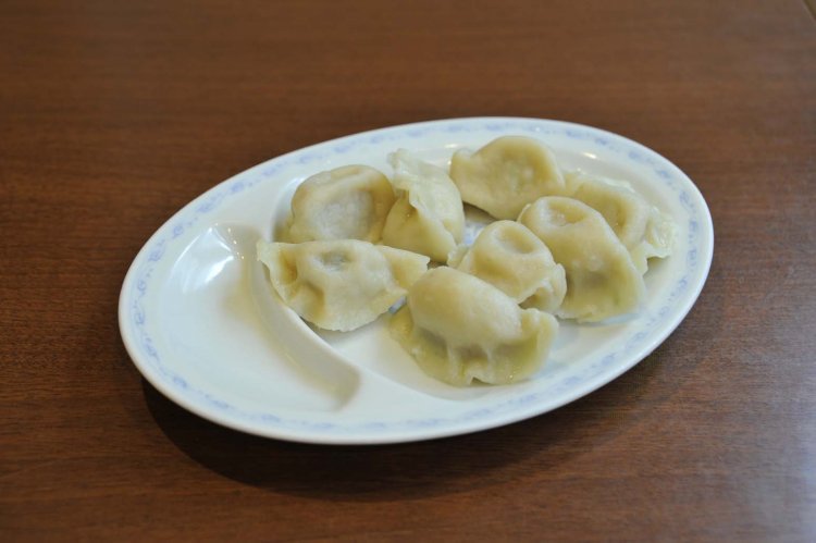 山東省の味を再現した水餃子。餡をよく練ることによってジューシーさが出るという。
