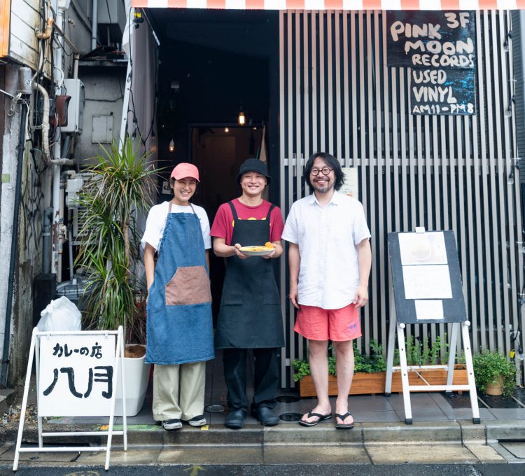 曽我部さんが下北沢の一角にオープンした新店『カレーの店・八月』（撮影＝本野克佳）