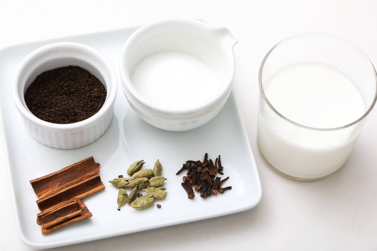 分量は目安。茶葉はリプトンなどのティーバッグをあけて使ってもOK。