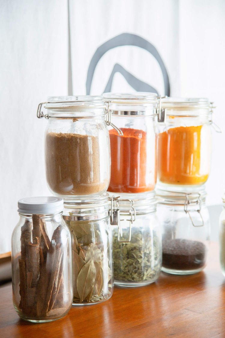 全９種のうちベイリーフなど３種をホールで使うことで、香りがより鮮烈に。