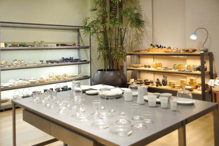 清澄白河のすてきな雑貨店９選。天然素材の生活用具から和食器や理化学ガラス製品まで、店主の“好き”が詰まった楽しいお店。