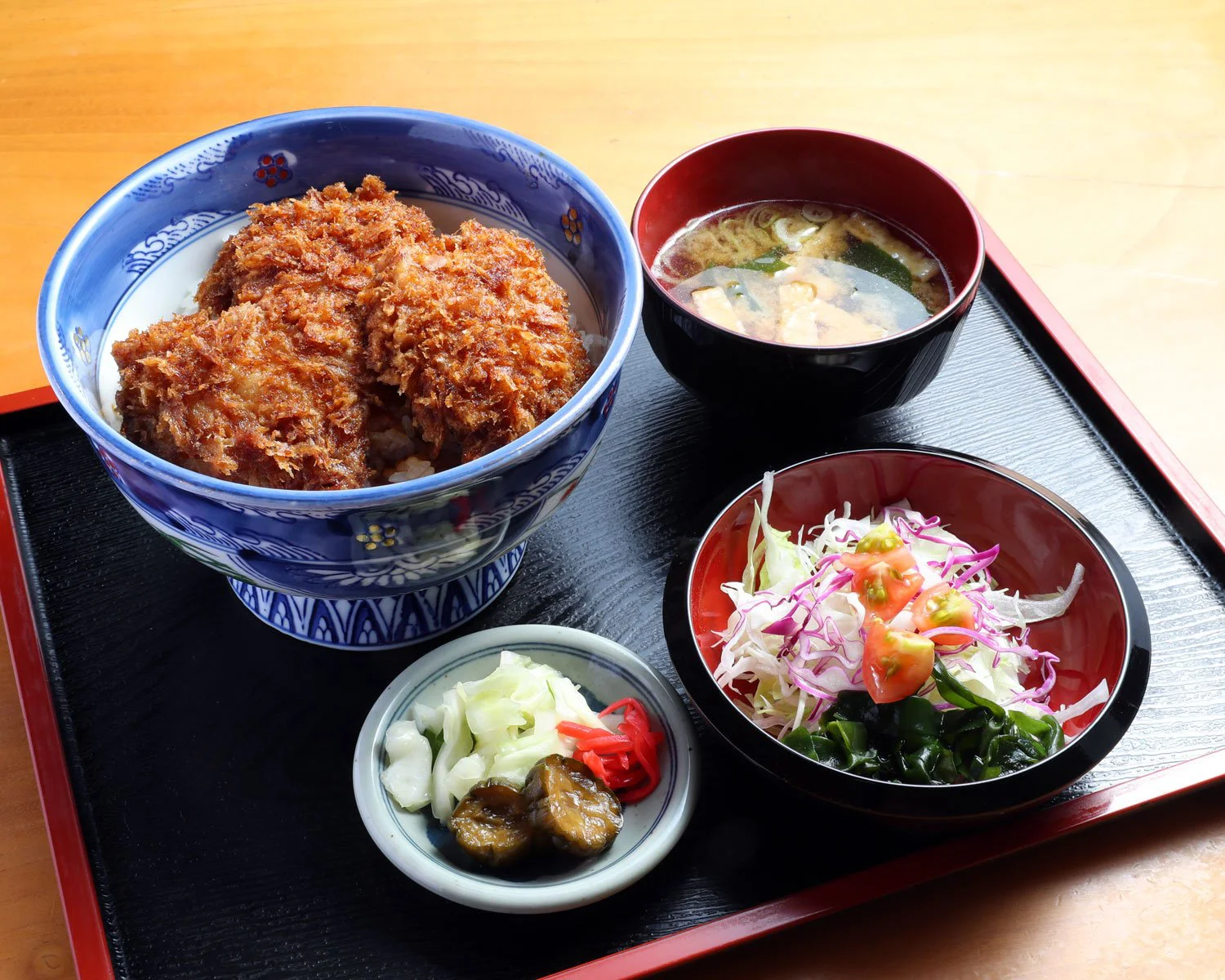 群馬名物といえばソースカツ丼 自慢のソースで勝負する前橋のカツ丼3選 さんたつ By 散歩の達人