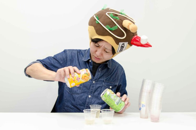 合間合間に新たなフレーバーを探求し始めるたこ焼きさん。悪酔いのトラウマは氷結®のせいではなさそうだ。