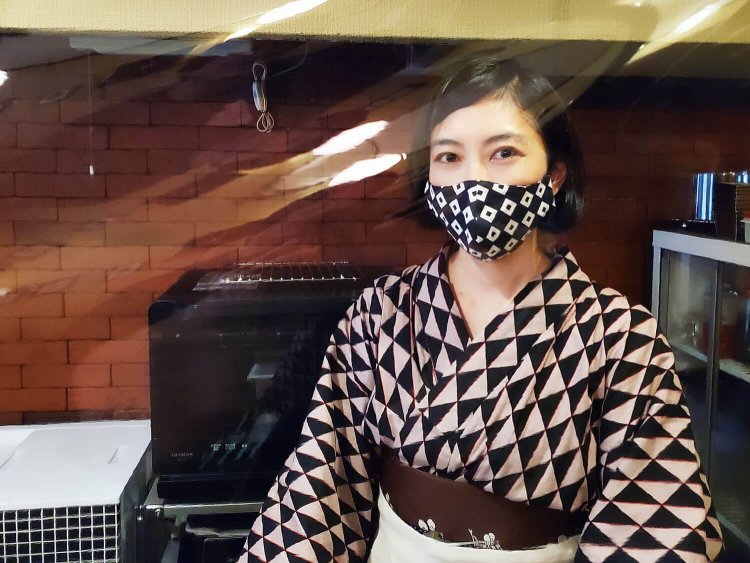 黒猫亭　宇津木店主