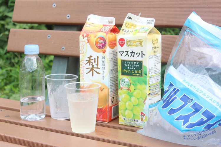 途中からは、ドリンクバーで自由にジュースをミックスする感覚でいろんなハイを楽しんだ。