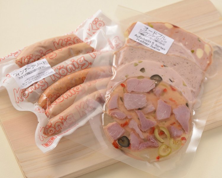 ウィンナー6本702円。オードブルB5枚810円。賞味期限ウィンナー14日、オードブル10日。