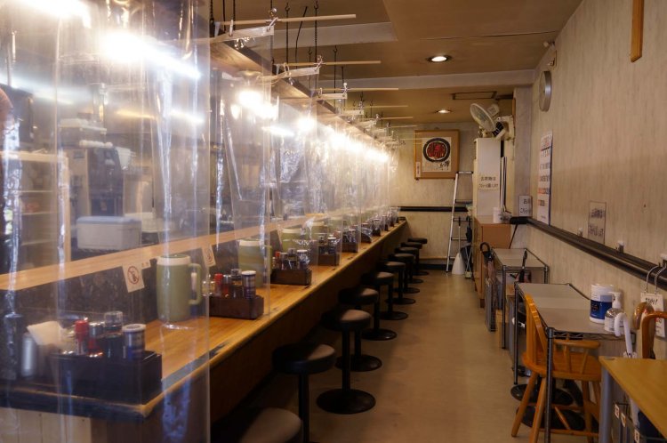 夜は一人飲み客も多いという、約20席はある店内。