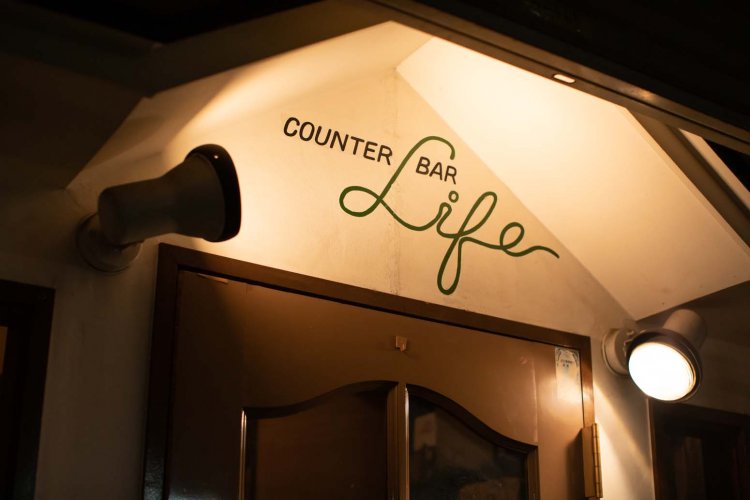 電灯は撮影のために点けてもらった。歴史的な瞬間！