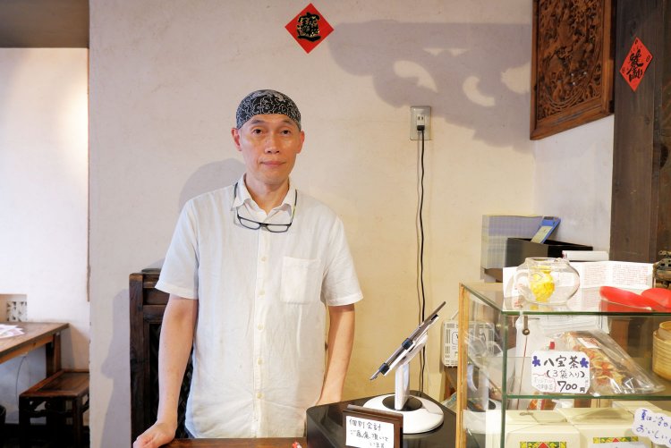 オーナーの楊明龍さん。