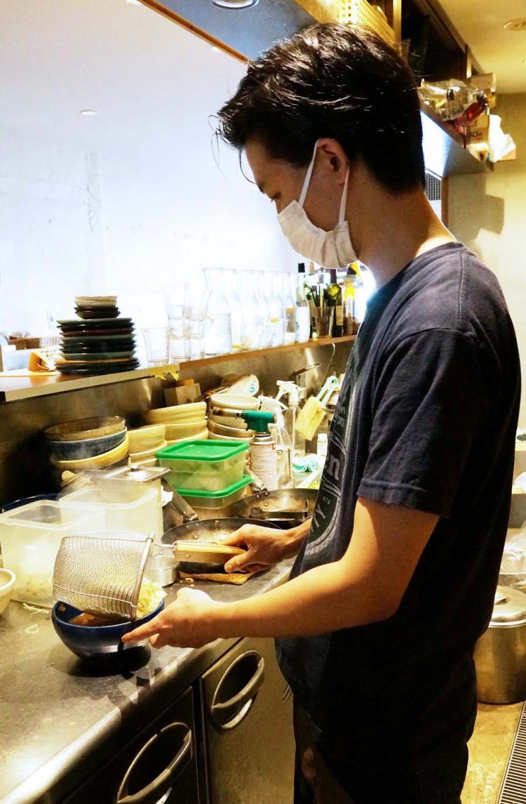 山岸さんは、以前はダイニングバーでの勤務経験もあるという。