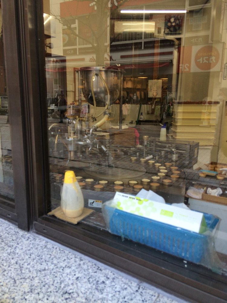 八王子『つるや製菓』のあの機械。（2017年）