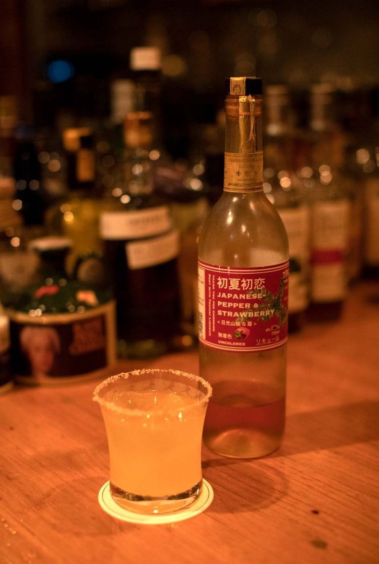 初夏初恋のソルティドッグ1200円。グラスを縁取る塩も美しい。