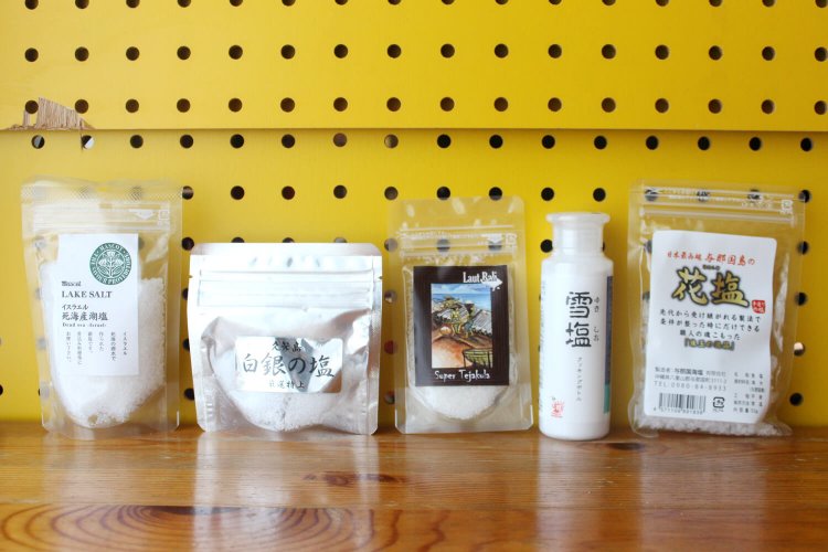 左からシャープな塩味を感じる順で並べてみた。