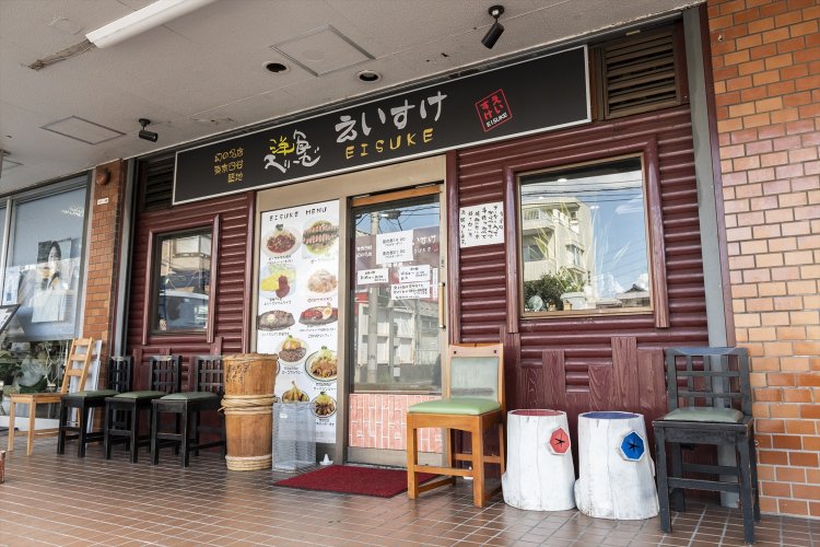 店頭にも店の由来を掲示。