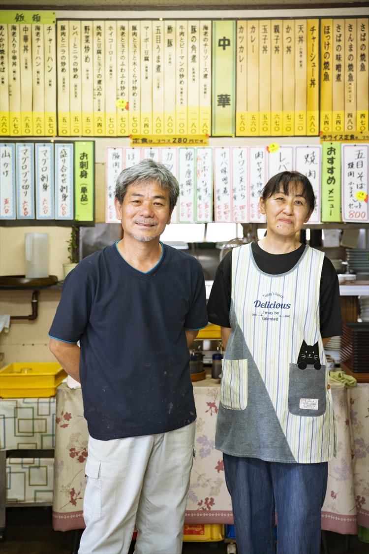 「昔の雰囲気をなるべく残すようにしています」と2代目夫婦。