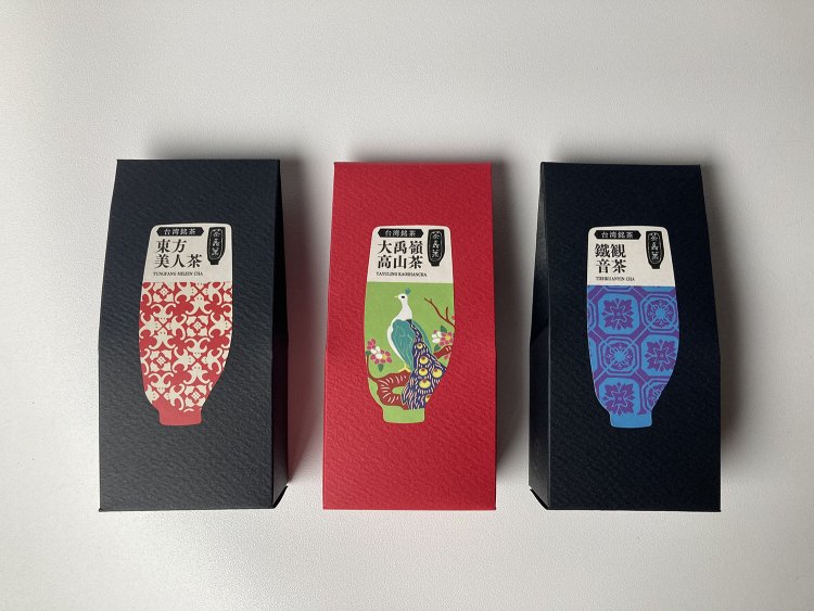 1本1100円～（20g）。ブームの台湾茶が気になる人へ。