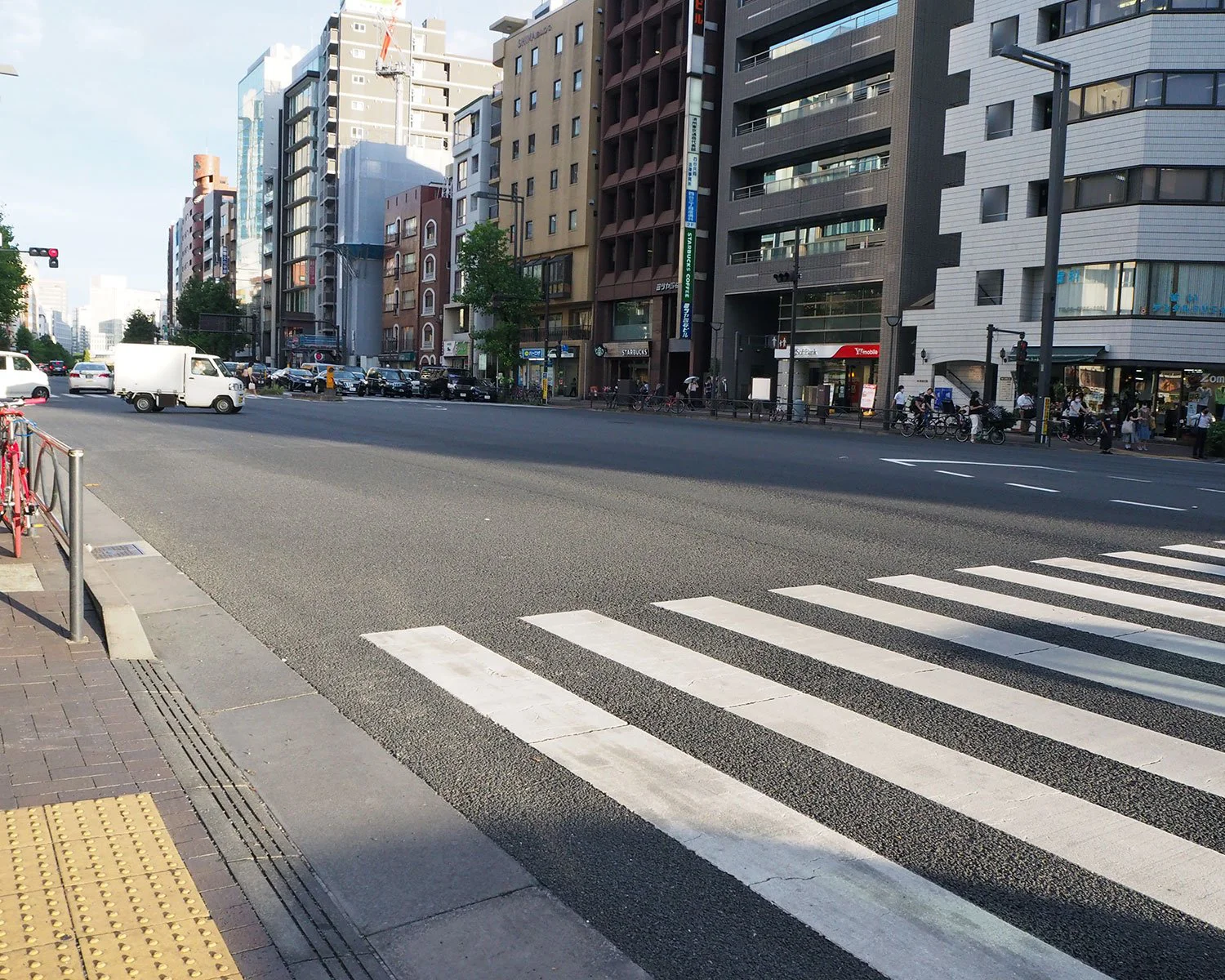 谷の起点 尾根の道 ダムの痕跡 荒木町の凸凹を 縦横無尽に歩きまわる 凸凹地形さんぽ 後編 グーグルマップを使っても迷子になってしまうあなたへ さんたつ By 散歩の達人