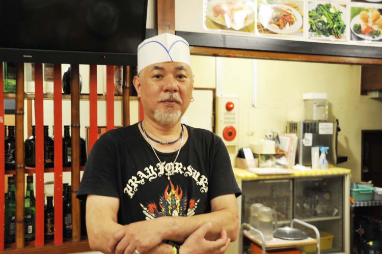 「担々麺やサンマー麺だけでも700円しますから、ランチセットは絶対お得です」とスタッフの並木俊男さんが教えてくれた。