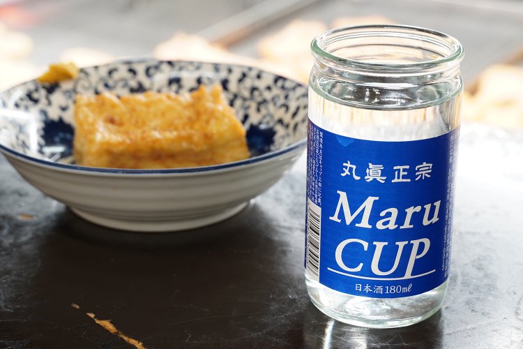 立ち飲みには日本酒！ 相性が良すぎる。