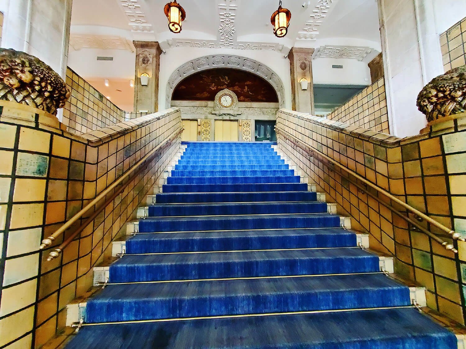 ホテルニューグランド　本館　大階段