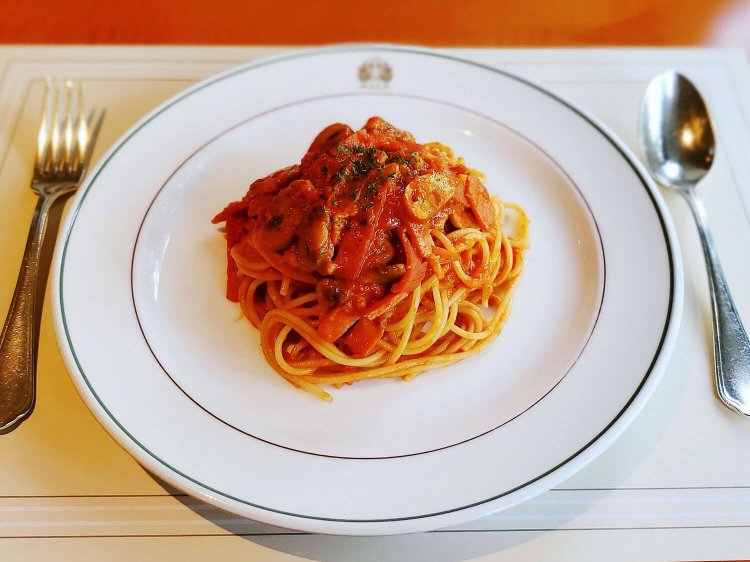スパゲッティ ナポリタン1980円。