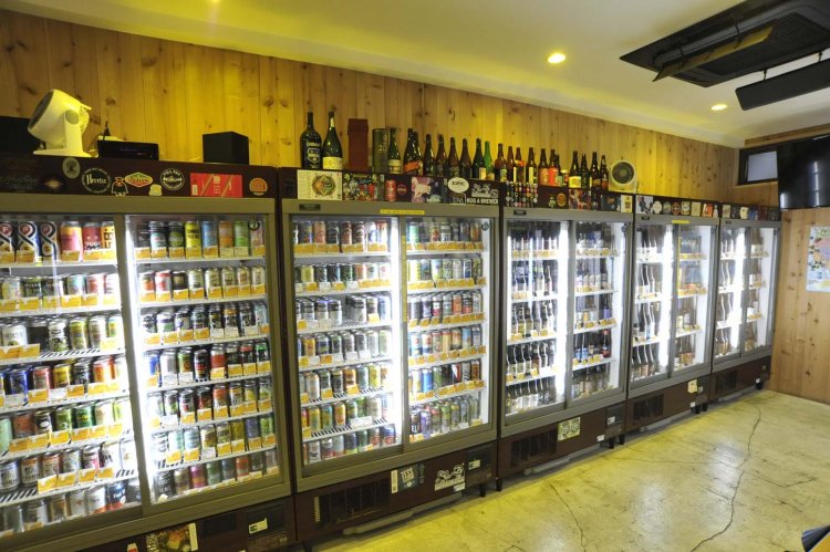 思わず“パケ買い”したくなるようなユニークなイラストのクラフトビールも多い。