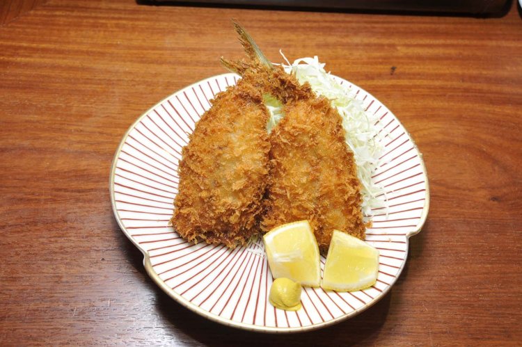 サクッとした衣とふわふわのアジとの相性が抜群。