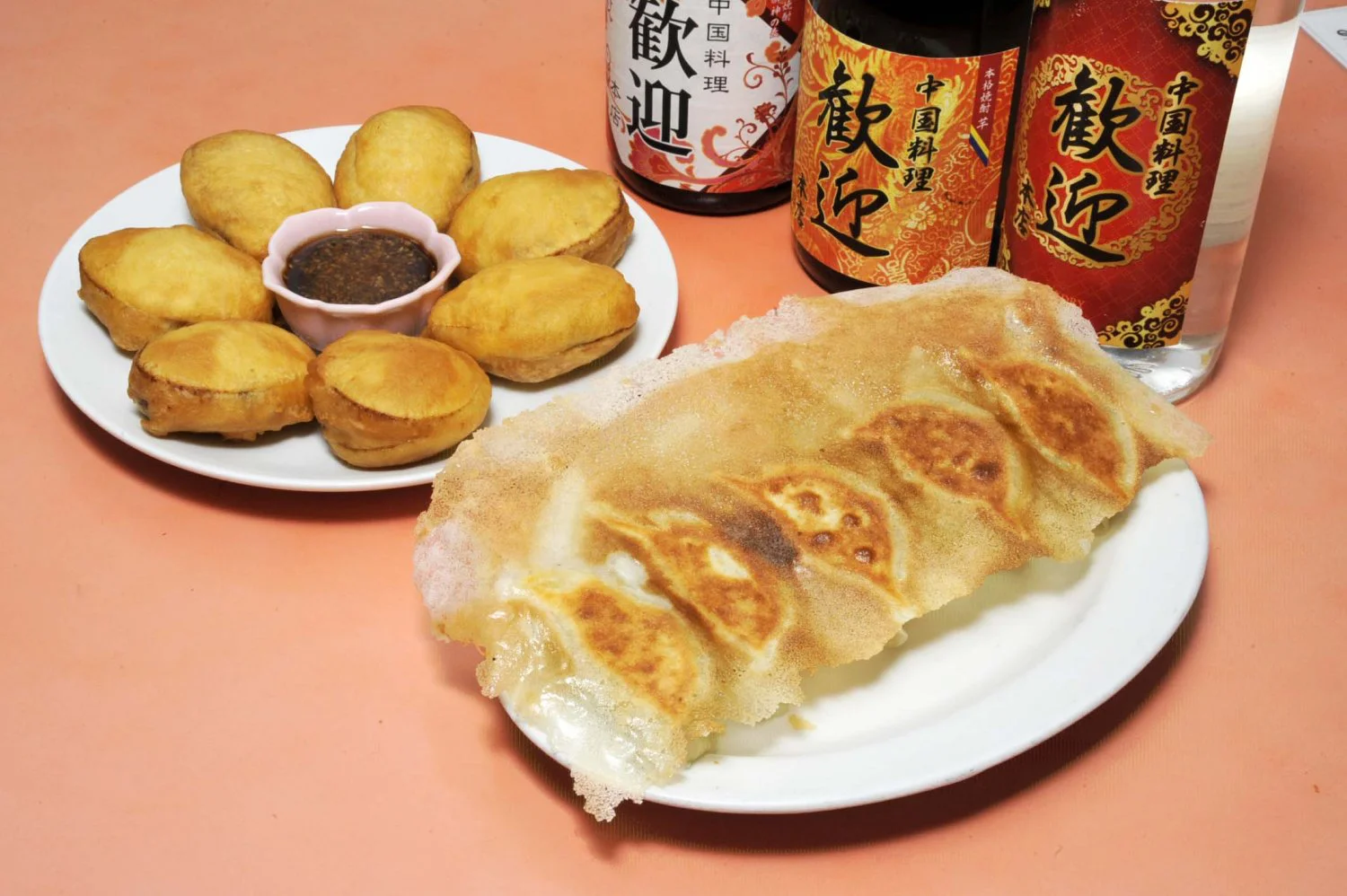 餃子の街 蒲田の 歓迎 ホァンヨン 本店 の羽根付き焼き餃子は 旨い 安い ボリューム満点 さんたつ By 散歩の達人