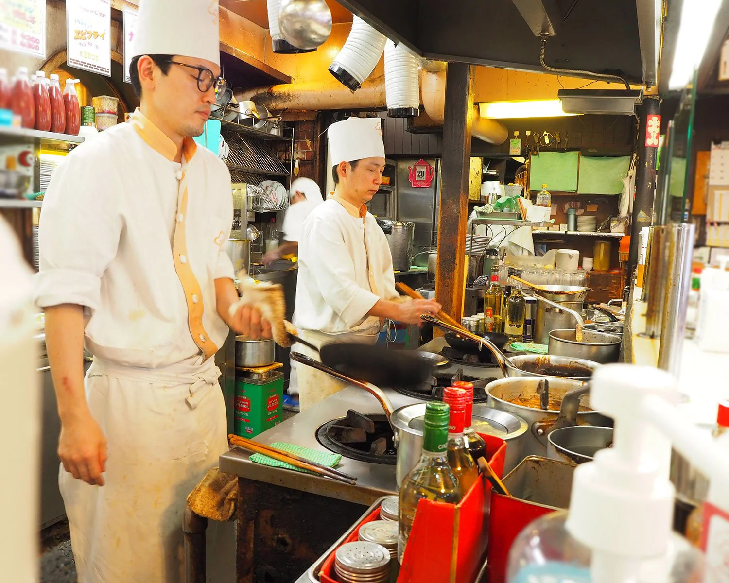 浅草で 心躍るごちそうを 老舗洋食店 ヨシカミ のビーフシチュー さんたつ By 散歩の達人
