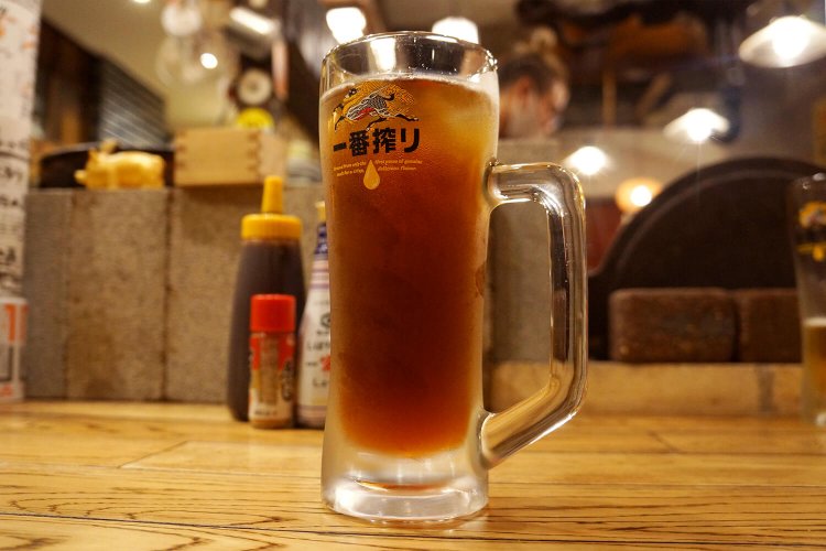 ウーロンハイ300円。