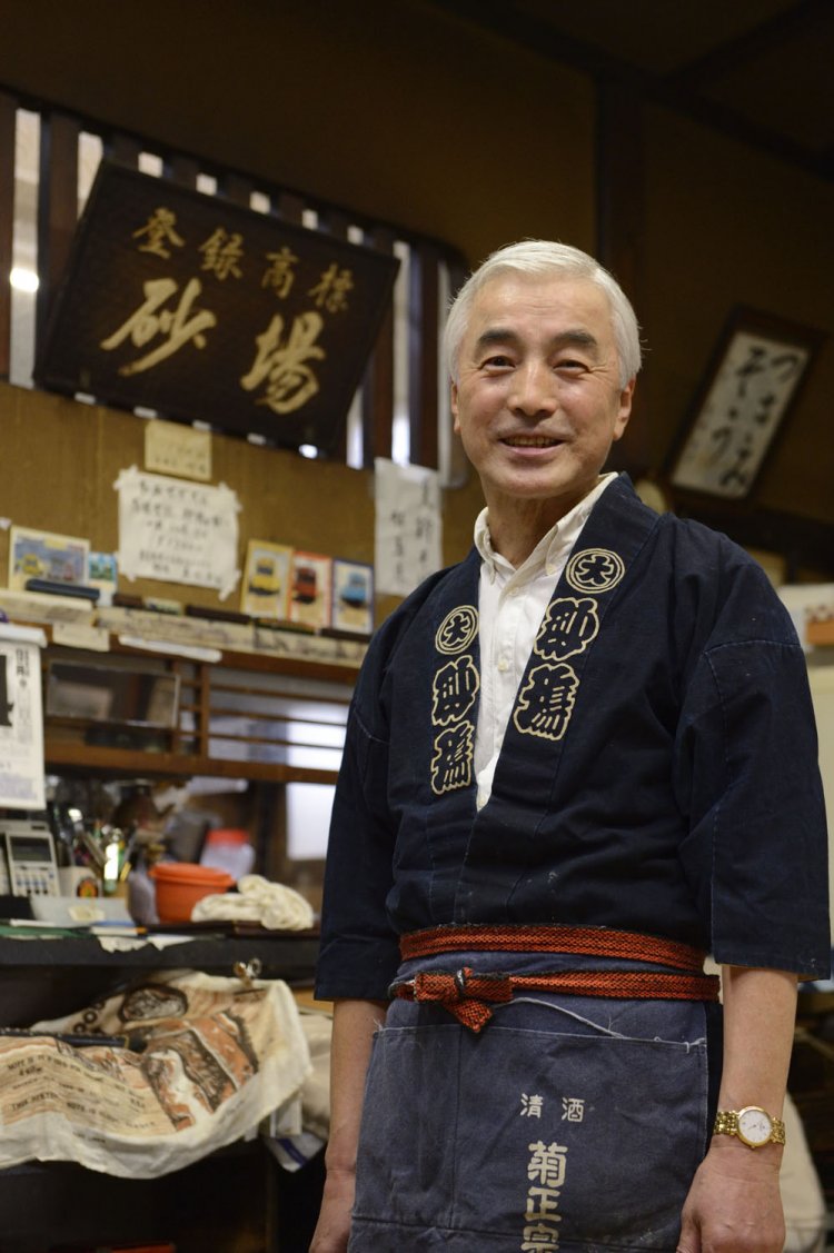 14代目（！）店主の長岡孝嗣さん。