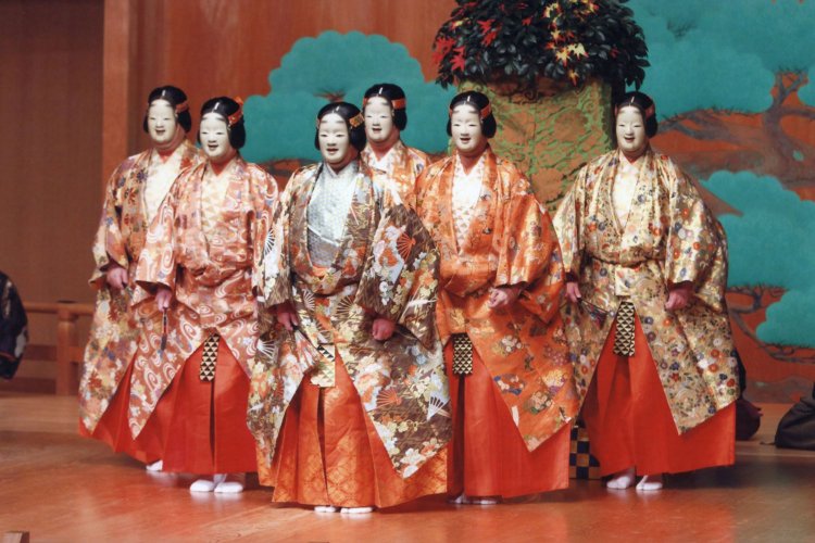 「紅葉狩 ⻤揃」。