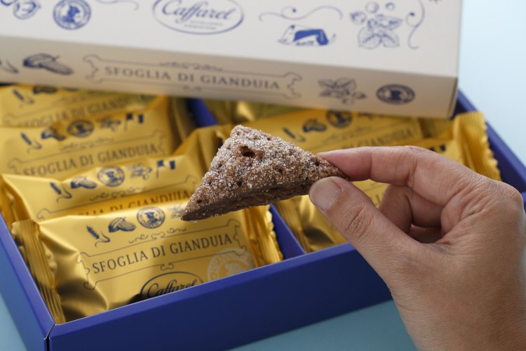 チョコレートパイ8個入り1080円。