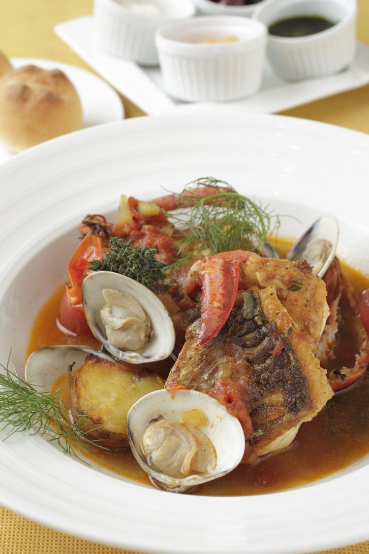 季節のコース8000円～。