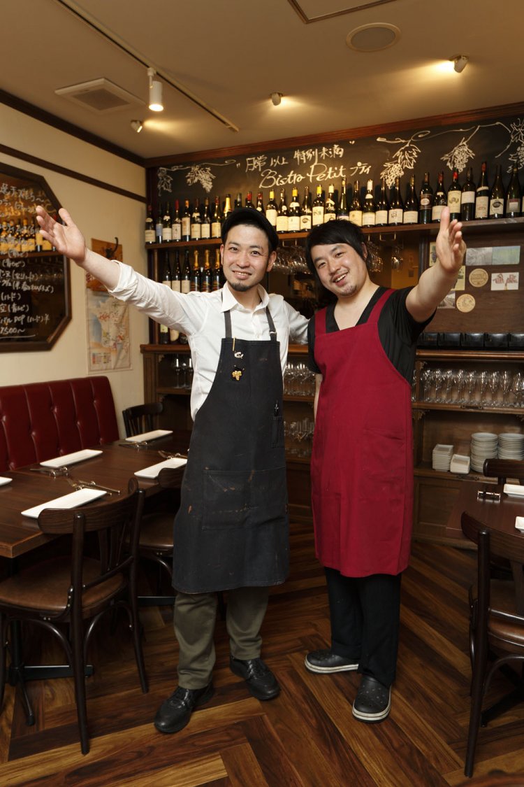 オーナーの中沢隆文さん(左)とシェフの野添俊二さん。