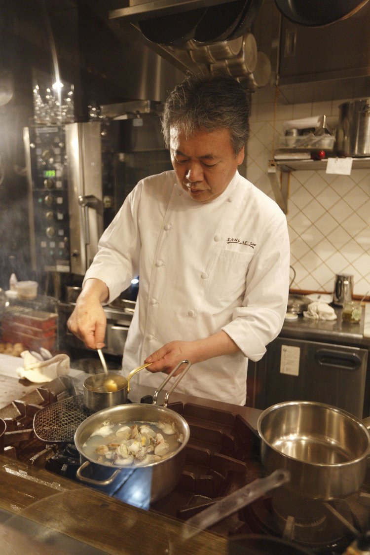 シェフの金子淑光さん。