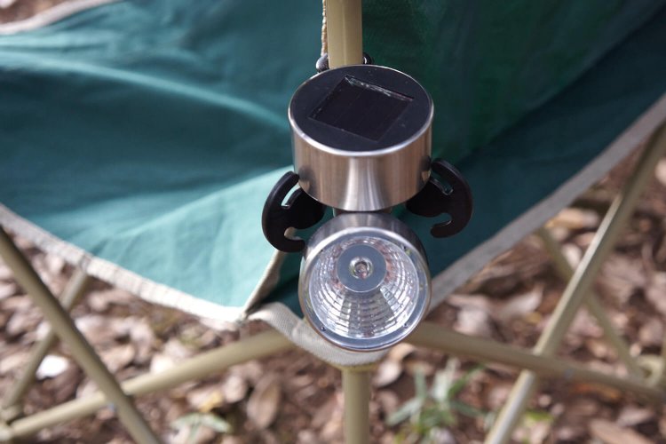 屋外用ソーラーライト。