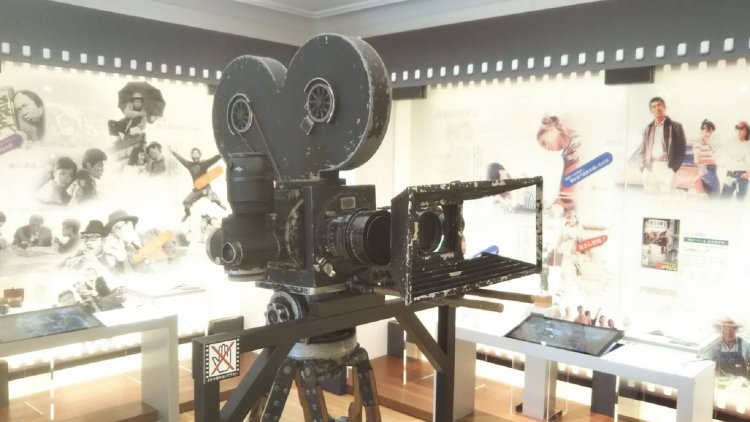 「葛飾柴又寅さん記念館」に併設の「山田洋次ミュージアム」では 山田組とも称される撮影スタッフの息づかいが聞こえてきそう。