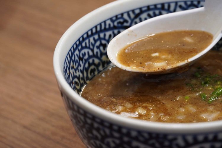 ユズの爽やかな香りも食欲をそそる。