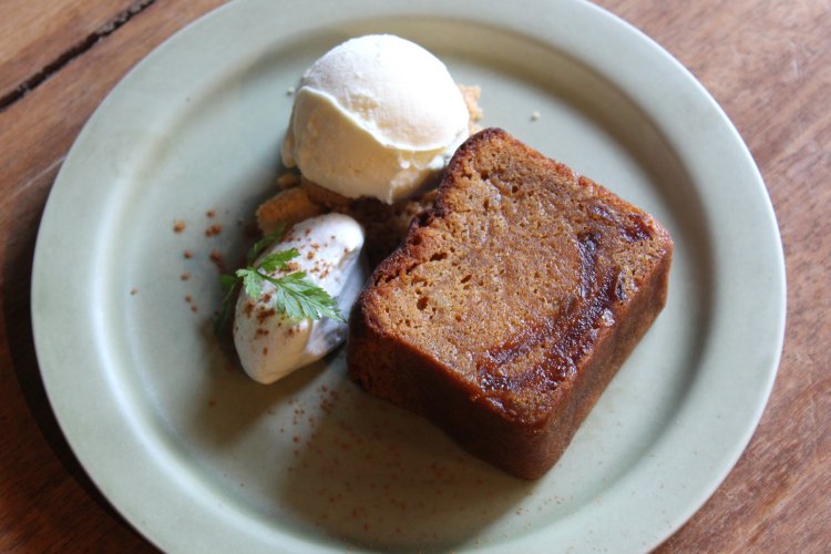 林檎とキャラメルのケーキ。