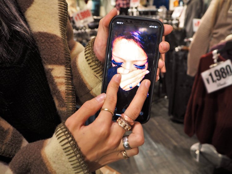 「中学時代つけま4枚重ねだった」とマオさん。