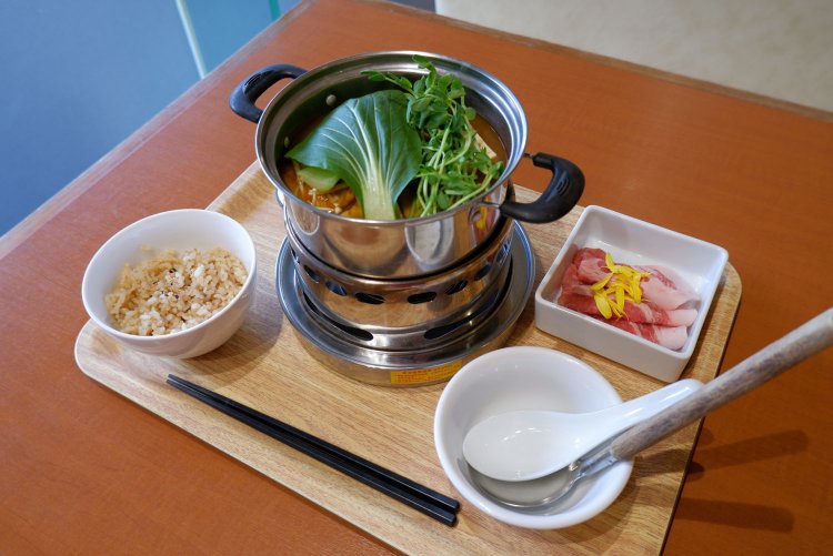 デトックススープランチ1650円。