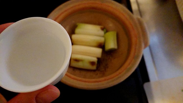 ネギの匂いで飲む。