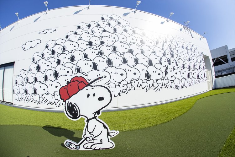 青空の下でナイスショットを。