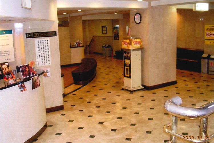 新宿グランドオデヲン04