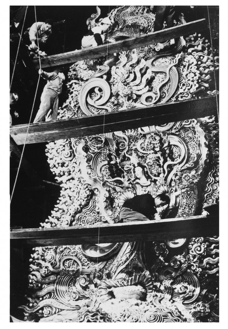 工房内での組み立て作業の様子。（写真提供＝三越）