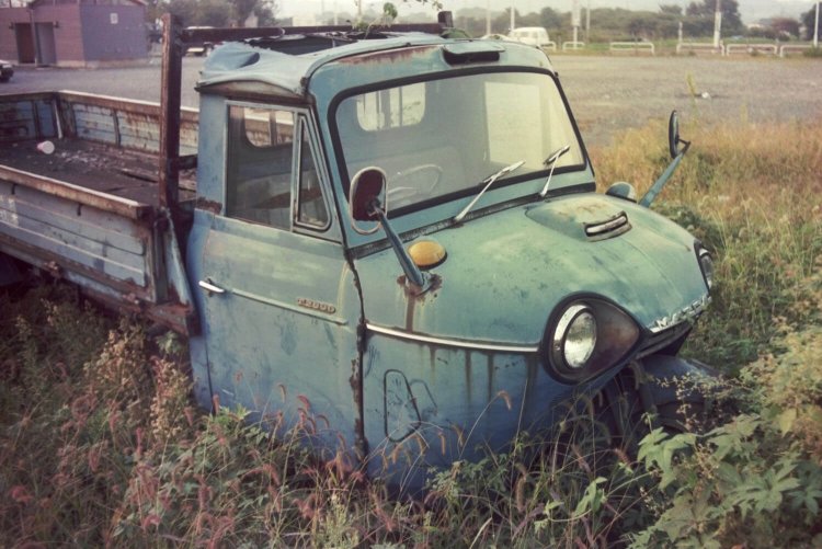 屋根以外は原形を保っていたがいつの間にか消えた。レストアされて走っていることを願う。